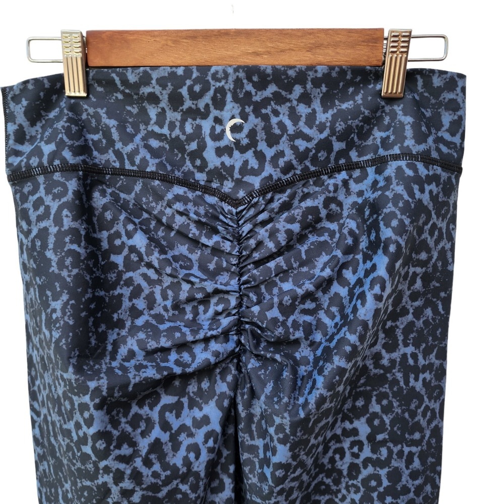 Zyia Active Blue Animal Leopard Print Butt Scrunch Leggings 7/8 Size 14-16